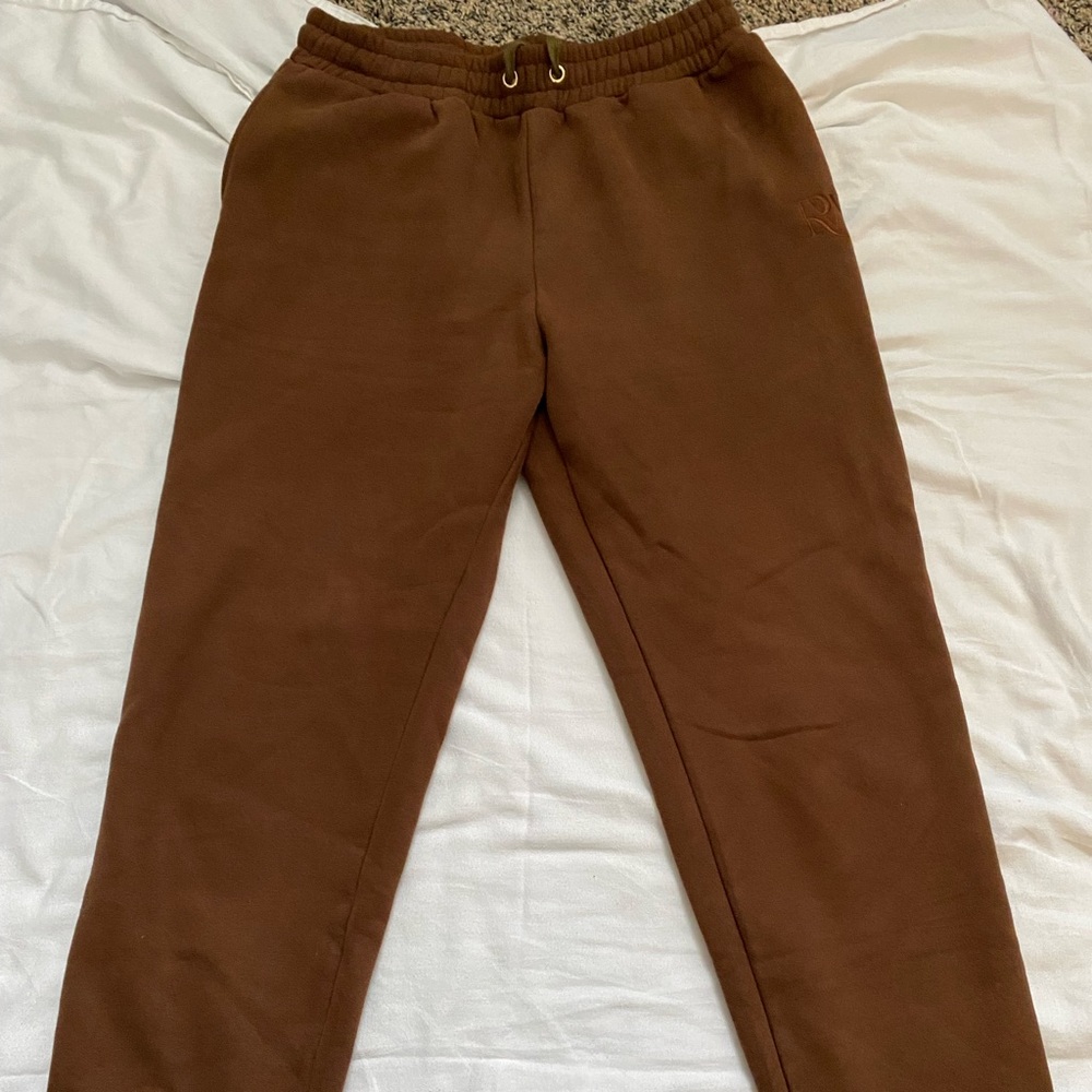 Runaway The Label Chocolate coloured Track suit. Size Large - Picture 6 of 9
